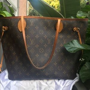 LV Neverfull MM Tote